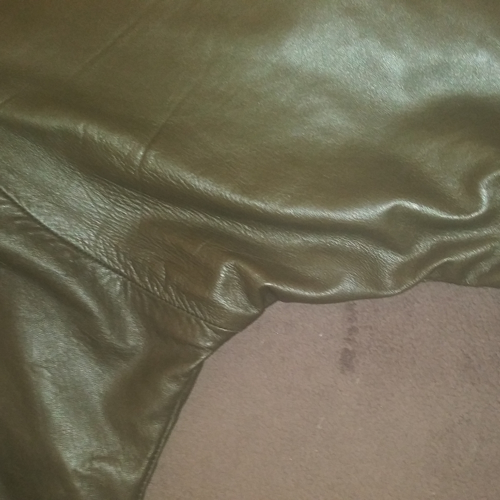 Leather Jacket - Picture 7 of 9